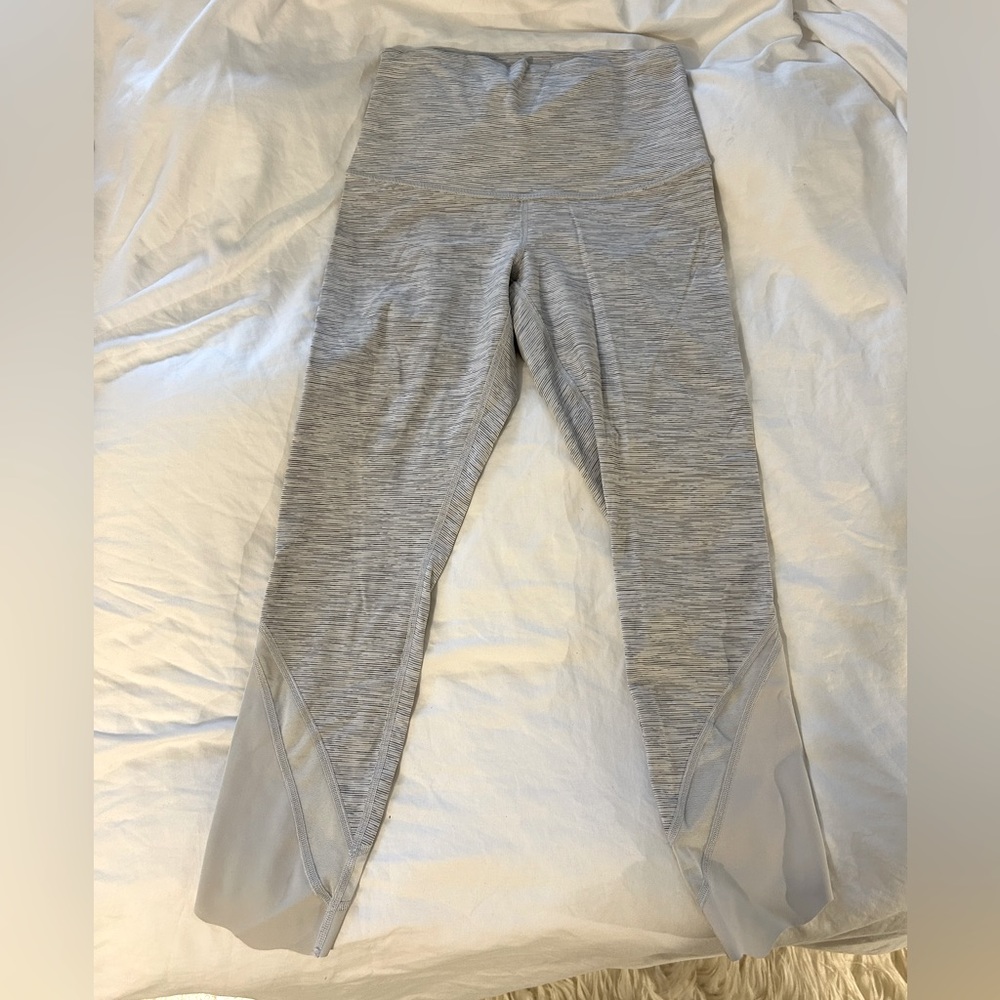Lululemon size 6 3/4 length leggings